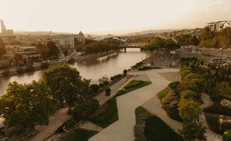 travel location insight hub